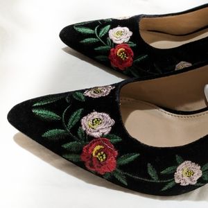 New Embroidered Black Velvet Pumps
